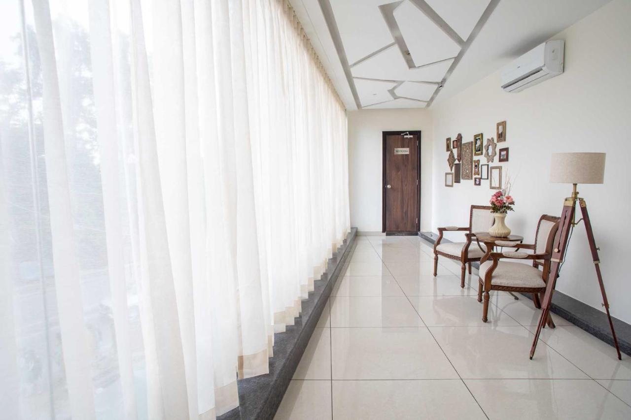 Hotel Alaya Dehradun Buitenkant foto